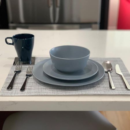 Gated Contemporary 3 Bedroom - 2 Bathroom Home In South La Plus Parking Λος Άντζελες Εξωτερικό φωτογραφία