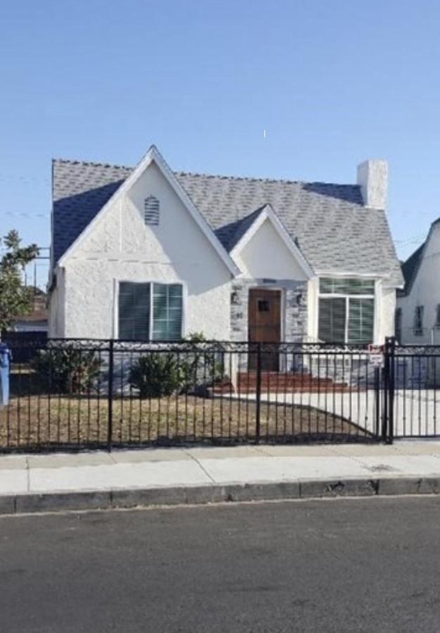 Gated Contemporary 3 Bedroom - 2 Bathroom Home In South La Plus Parking Λος Άντζελες Εξωτερικό φωτογραφία